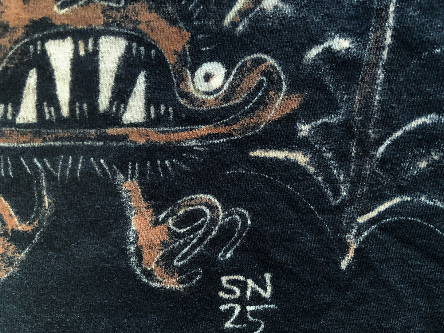 Big Bat - XL Bleach-Painted T-Shirt