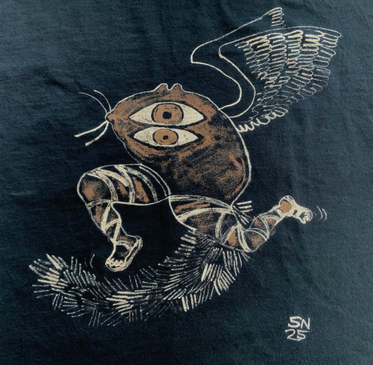 Angelic Squirrel - 3XL Bleach Painted T-Shirt