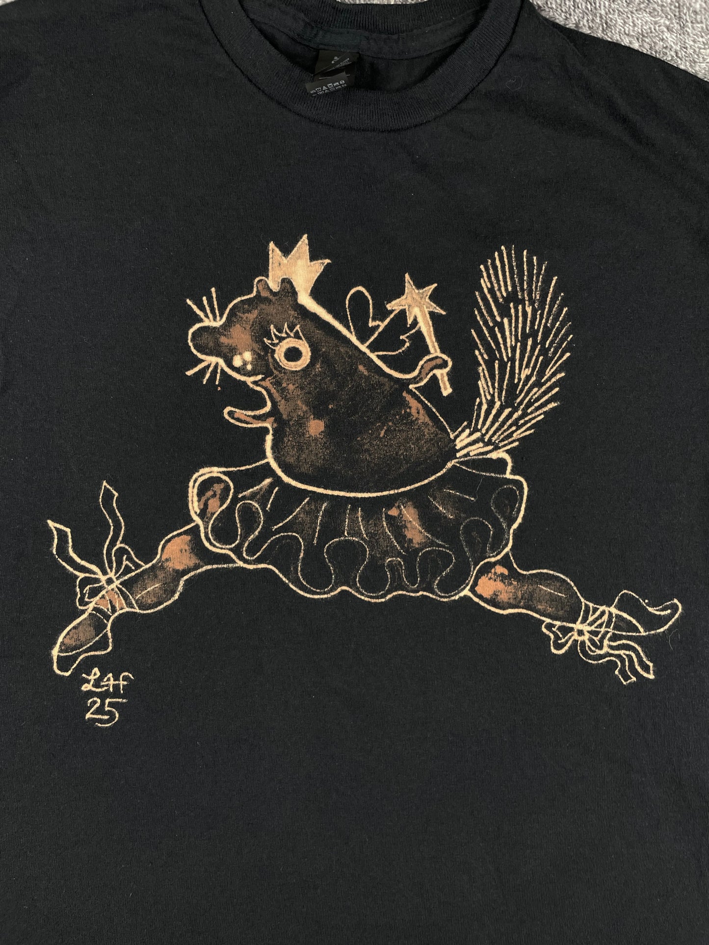 Sugar Plum Squirrel - Medium Bleach-Painted T-Shirt
