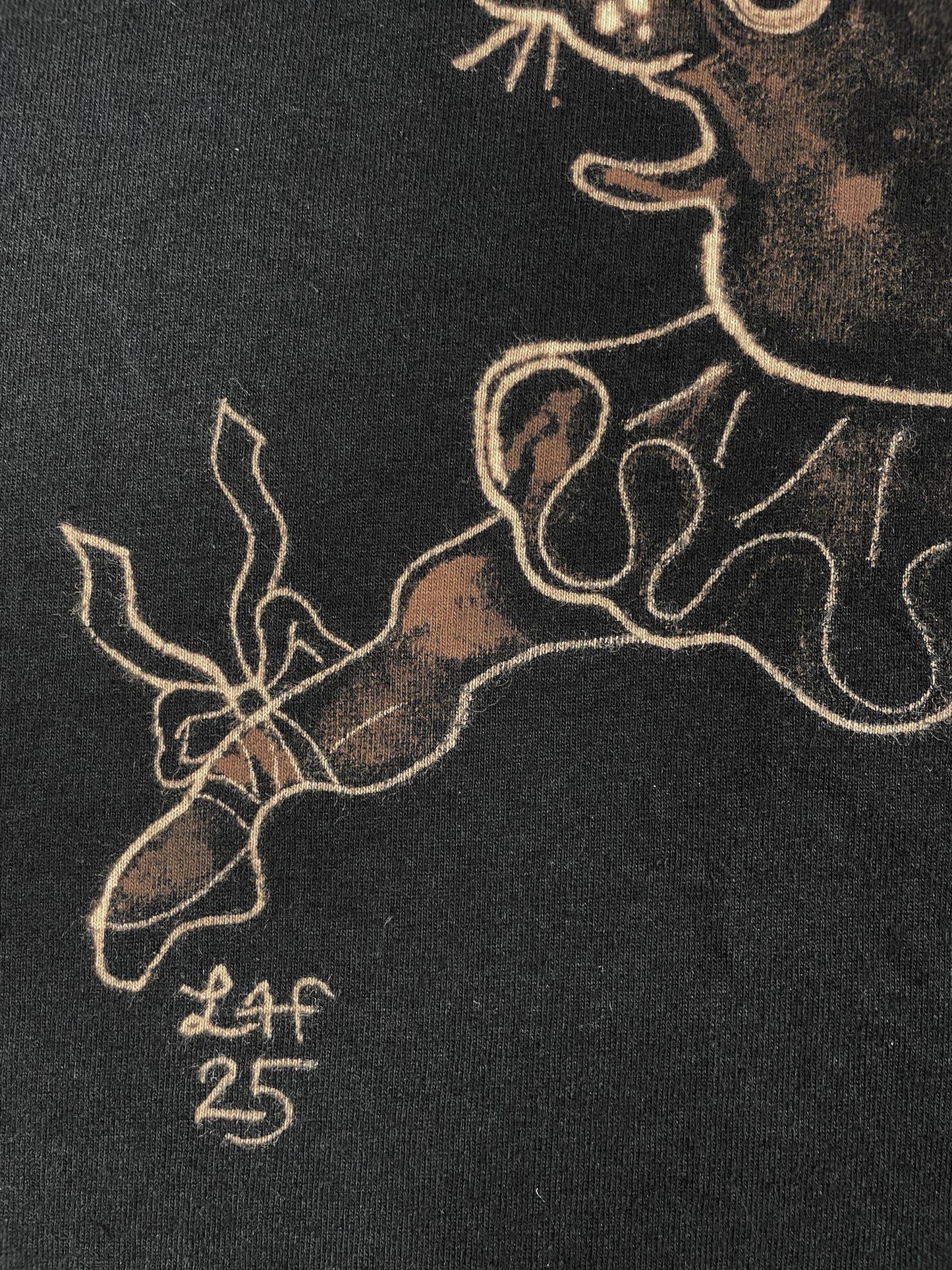 Sugar Plum Squirrel - Medium Bleach-Painted T-Shirt