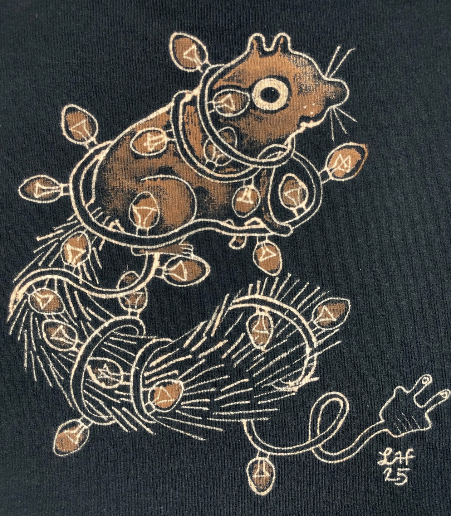 Xmas Lights Squirrel - Large Bleach-Painted T-Shirt