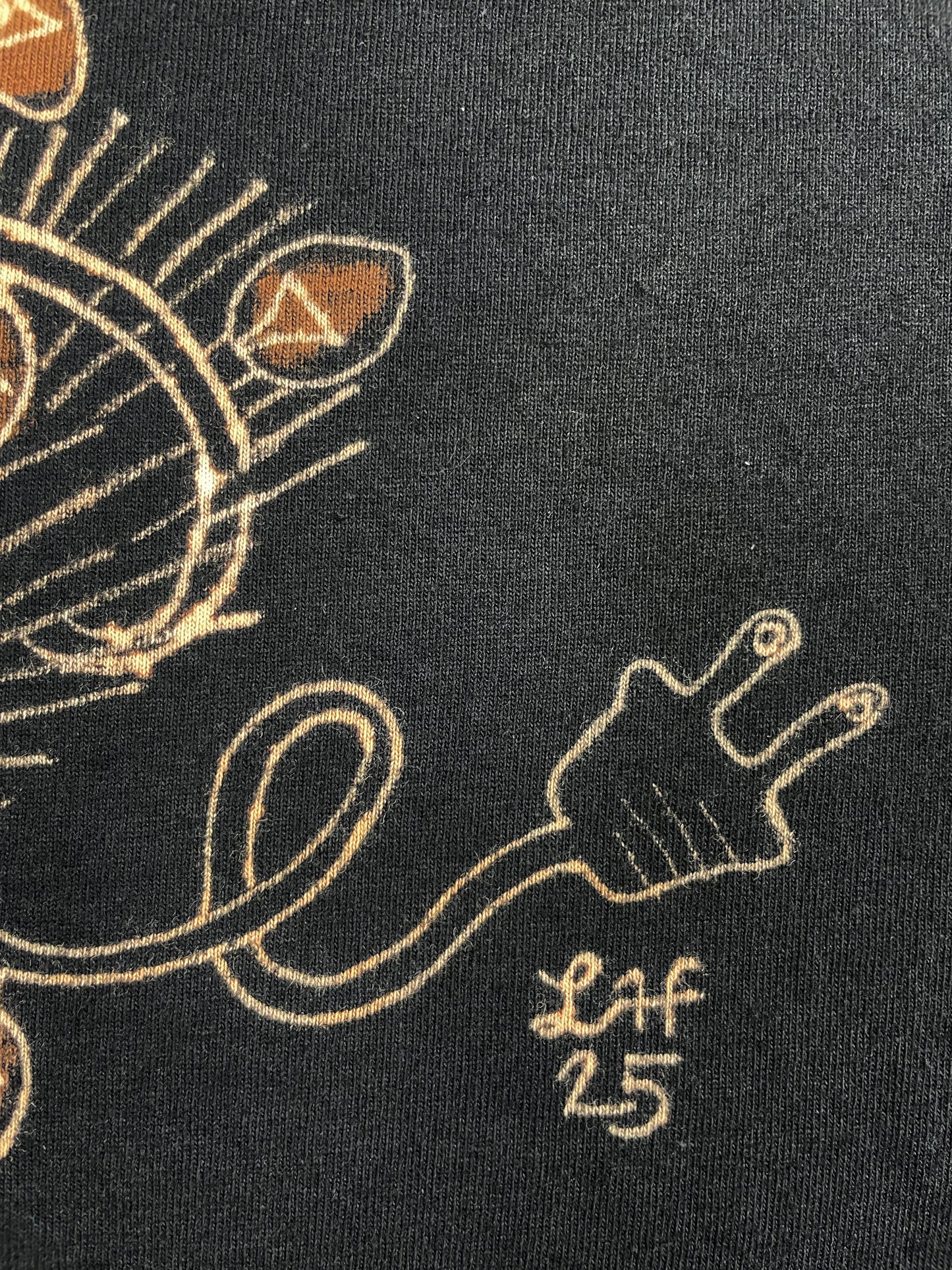 Xmas Lights Squirrel - Large Bleach-Painted T-Shirt