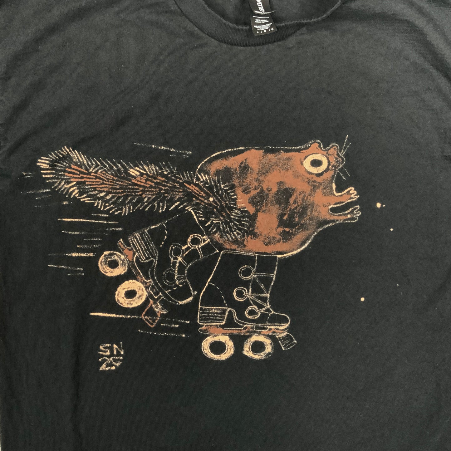 Roller Squirrel - Large Bleach-Painted T-Shirt