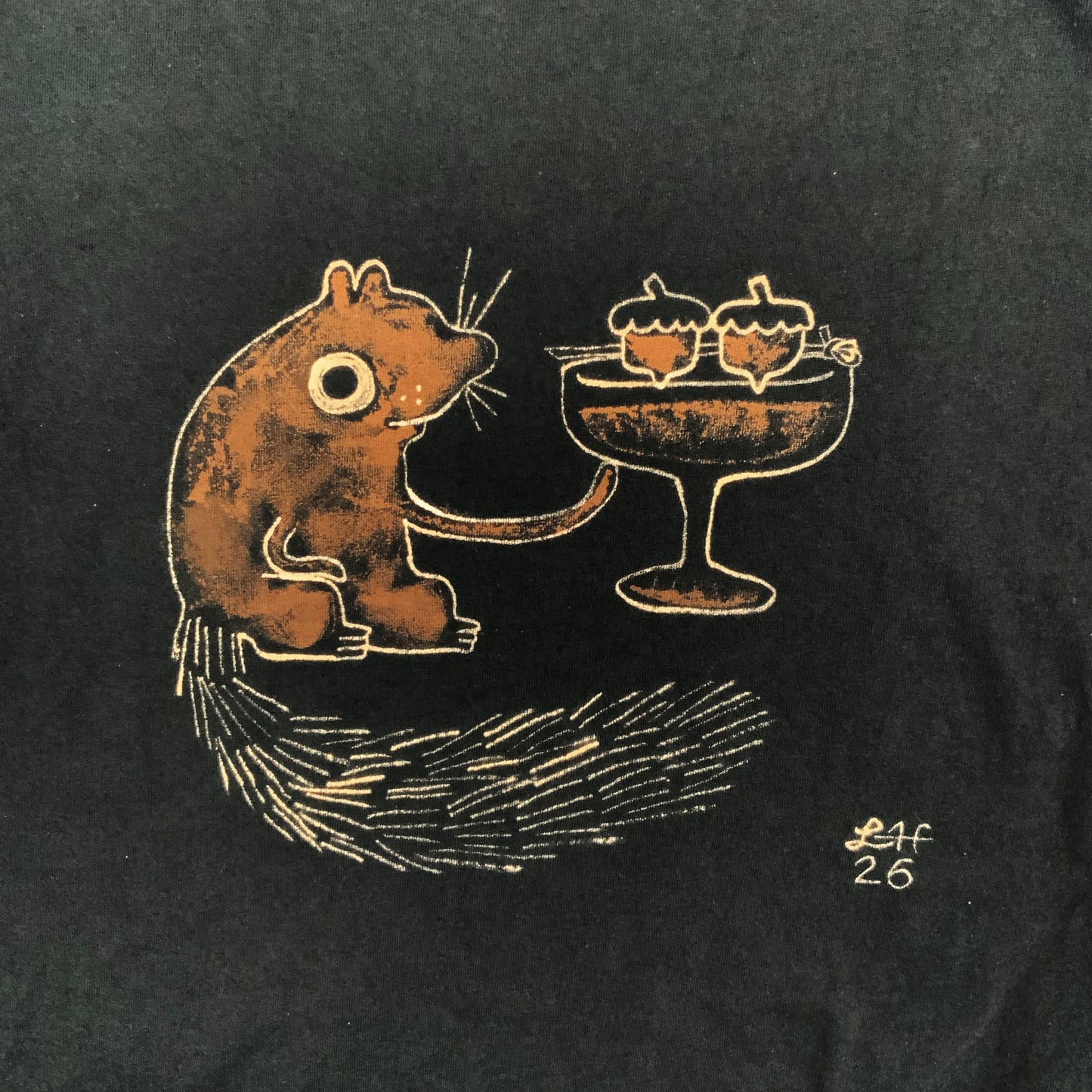 Manhattan Squirrel - 2XL Bleach-Painted T-Shirt